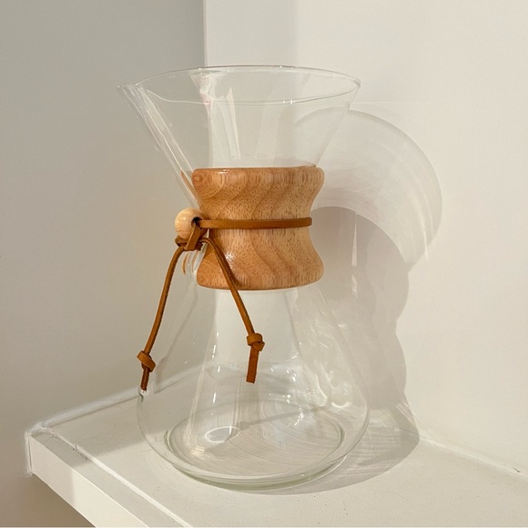 Chemex 10 Cup Classic Coffeemaker - Picture 3 of 6